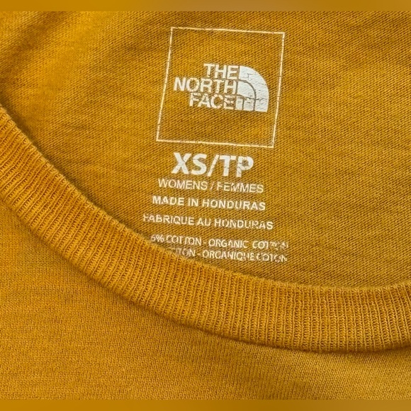 The North Face Summit Gold Logo Short Sleeve Shirt - Picture 3 of 4